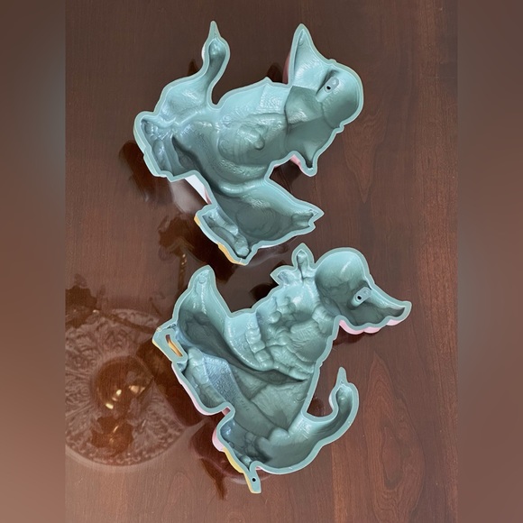 Coquette Vintage Wall Art by Burwood Products Co - Picture 4 of 7